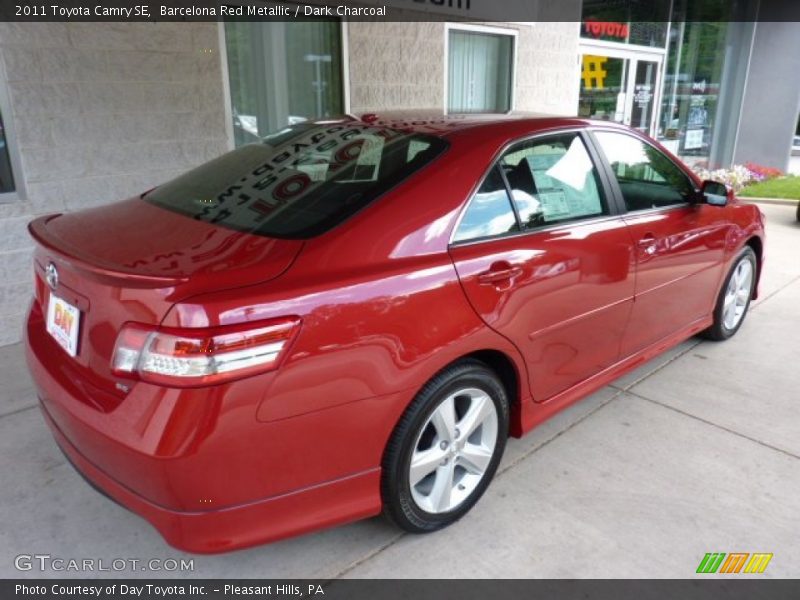 Barcelona Red Metallic / Dark Charcoal 2011 Toyota Camry SE