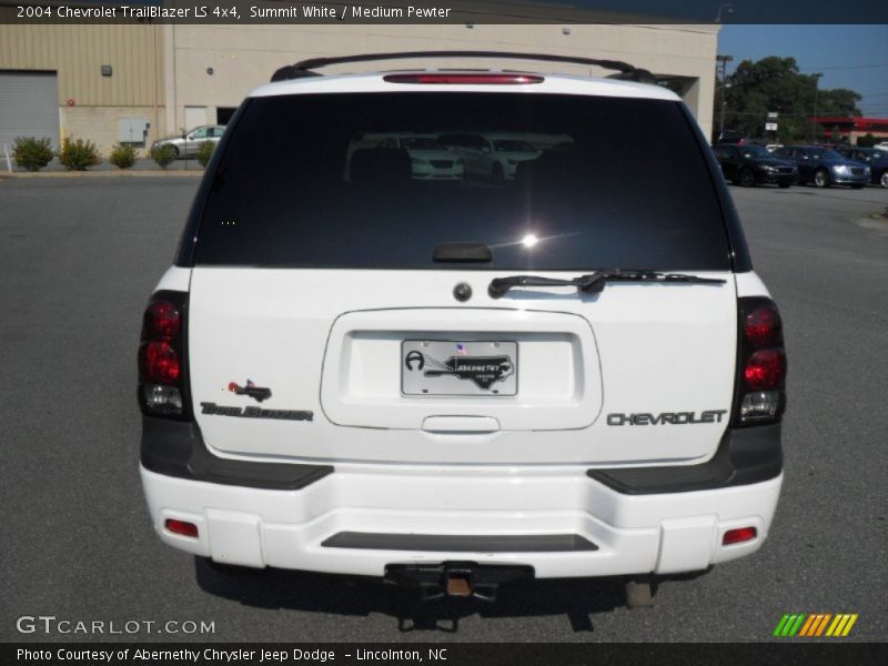 Summit White / Medium Pewter 2004 Chevrolet TrailBlazer LS 4x4