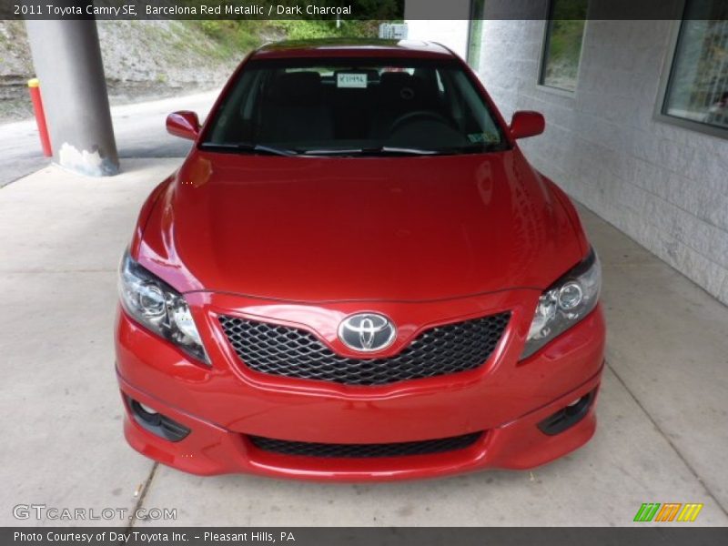 Barcelona Red Metallic / Dark Charcoal 2011 Toyota Camry SE