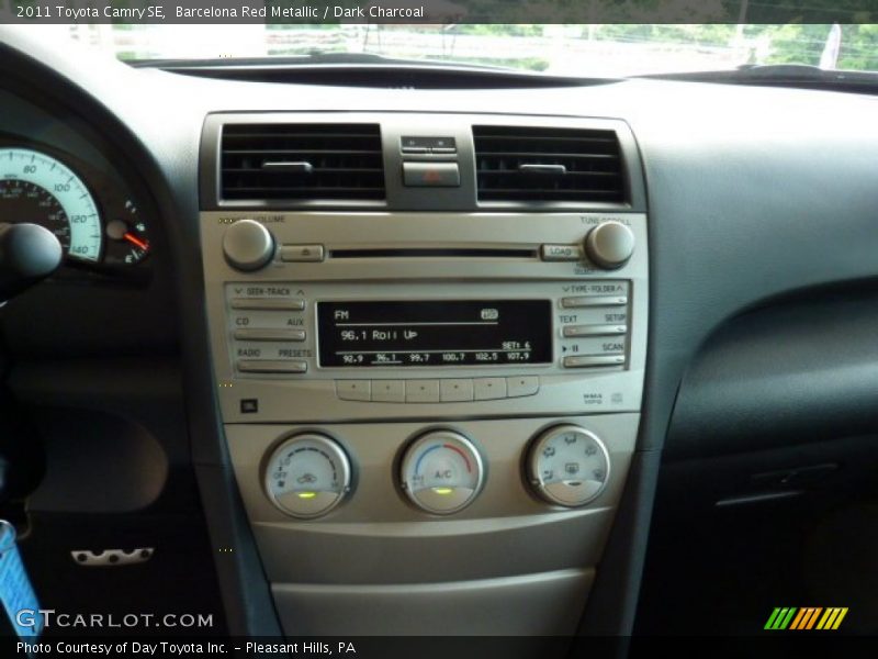 Barcelona Red Metallic / Dark Charcoal 2011 Toyota Camry SE