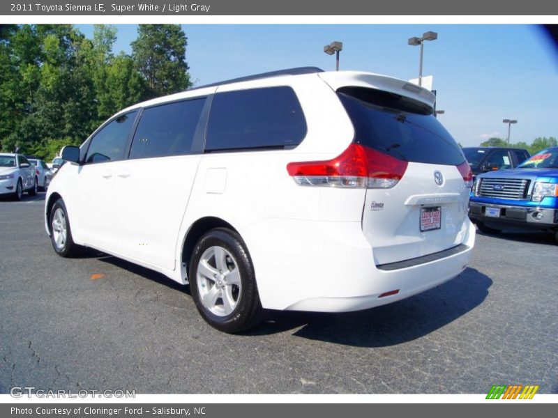Super White / Light Gray 2011 Toyota Sienna LE