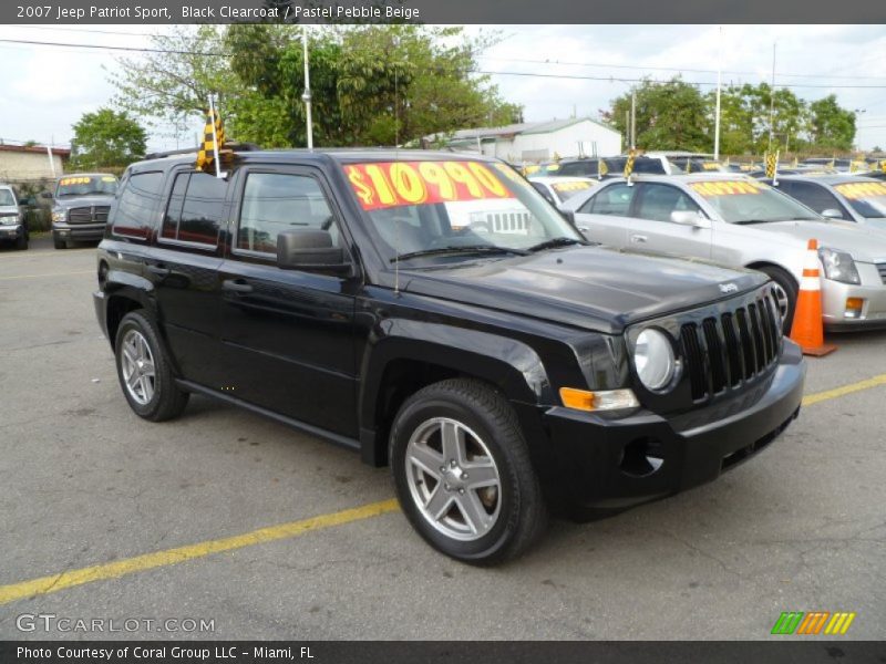 Black Clearcoat / Pastel Pebble Beige 2007 Jeep Patriot Sport