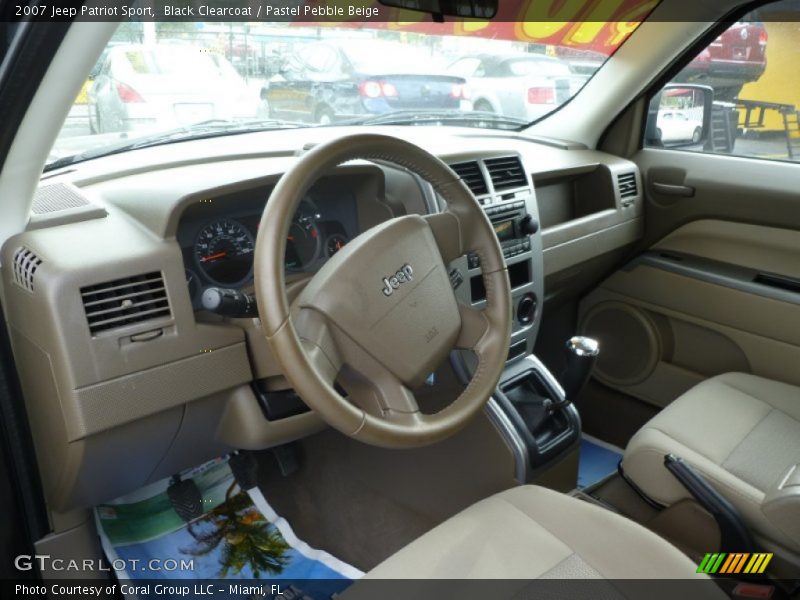 Black Clearcoat / Pastel Pebble Beige 2007 Jeep Patriot Sport
