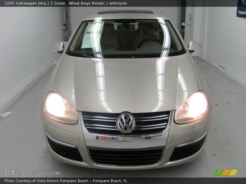 Wheat Beige Metallic / Anthracite 2005 Volkswagen Jetta 2.5 Sedan