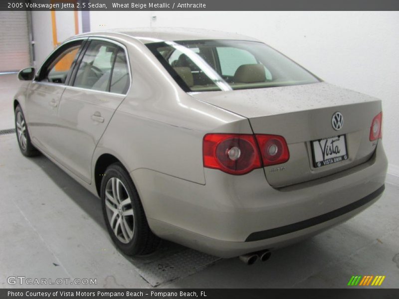 Wheat Beige Metallic / Anthracite 2005 Volkswagen Jetta 2.5 Sedan
