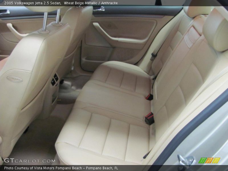 Wheat Beige Metallic / Anthracite 2005 Volkswagen Jetta 2.5 Sedan