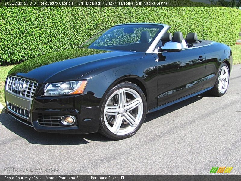 Front 3/4 View of 2011 S5 3.0 TFSI quattro Cabriolet