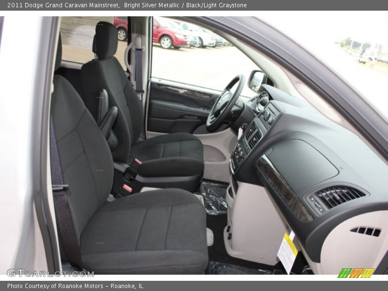 Bright Silver Metallic / Black/Light Graystone 2011 Dodge Grand Caravan Mainstreet