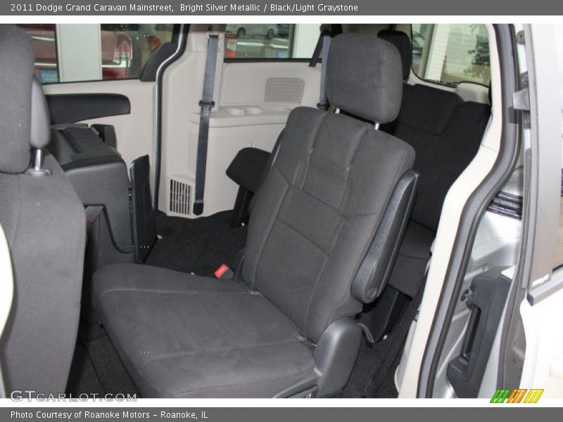 Bright Silver Metallic / Black/Light Graystone 2011 Dodge Grand Caravan Mainstreet