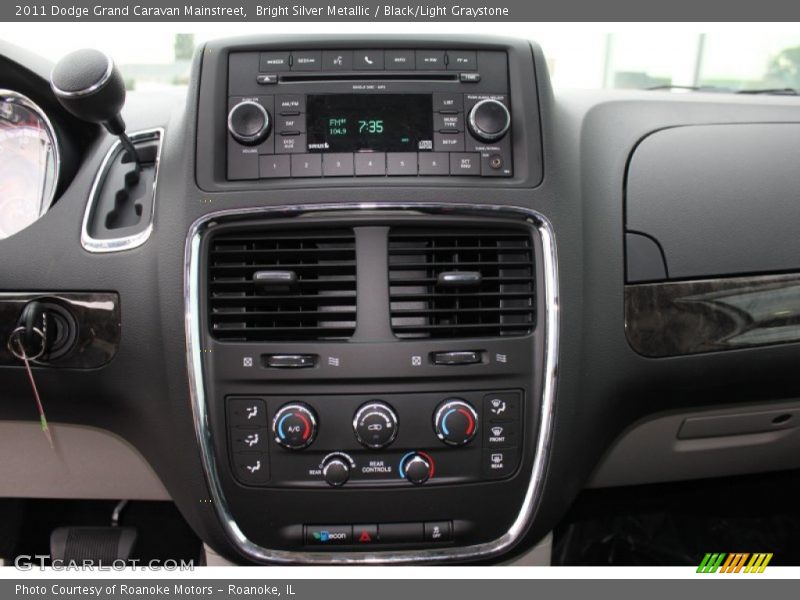 Bright Silver Metallic / Black/Light Graystone 2011 Dodge Grand Caravan Mainstreet