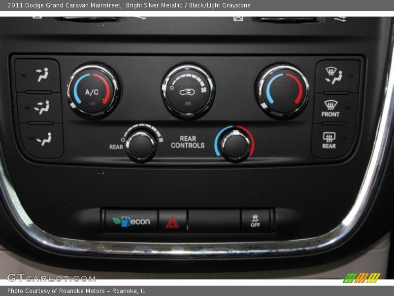 Bright Silver Metallic / Black/Light Graystone 2011 Dodge Grand Caravan Mainstreet