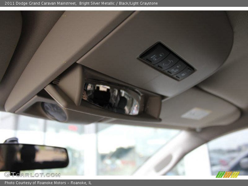 Bright Silver Metallic / Black/Light Graystone 2011 Dodge Grand Caravan Mainstreet