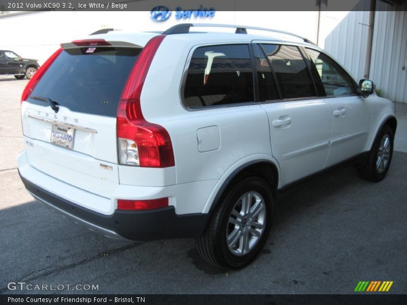 Ice White / Beige 2012 Volvo XC90 3.2