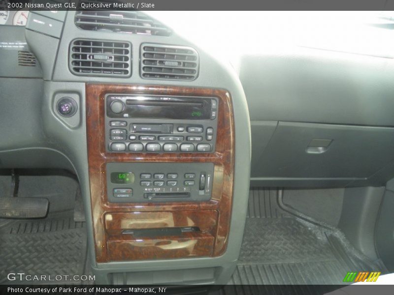 Quicksilver Metallic / Slate 2002 Nissan Quest GLE