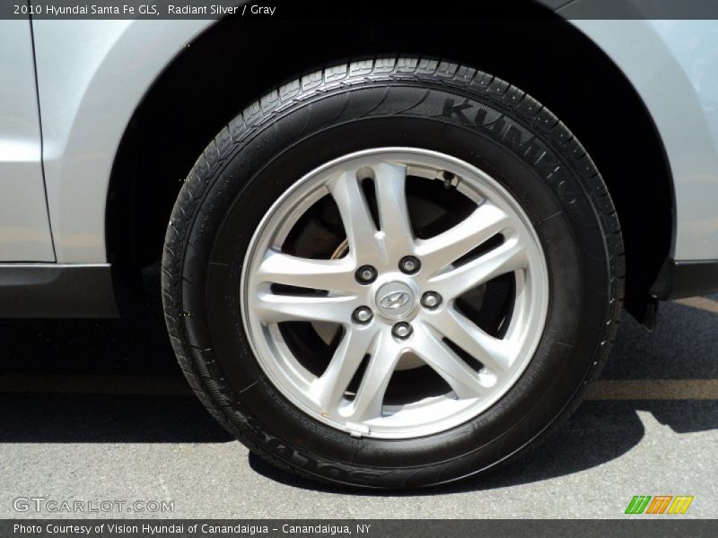 Radiant Silver / Gray 2010 Hyundai Santa Fe GLS