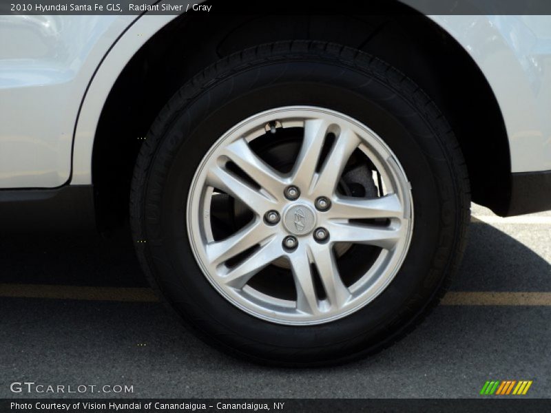 Radiant Silver / Gray 2010 Hyundai Santa Fe GLS