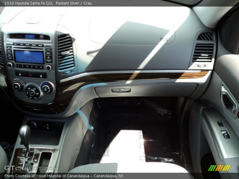 Radiant Silver / Gray 2010 Hyundai Santa Fe GLS
