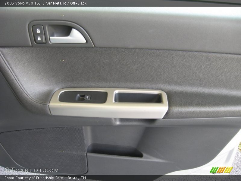 Silver Metallic / Off-Black 2005 Volvo V50 T5