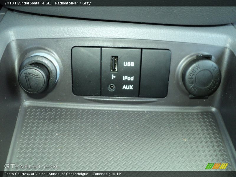 Radiant Silver / Gray 2010 Hyundai Santa Fe GLS