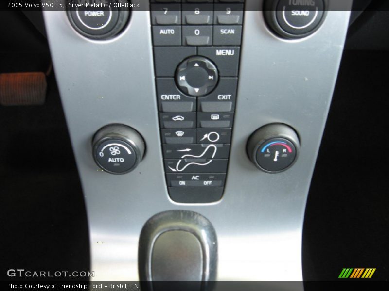 Controls of 2005 V50 T5
