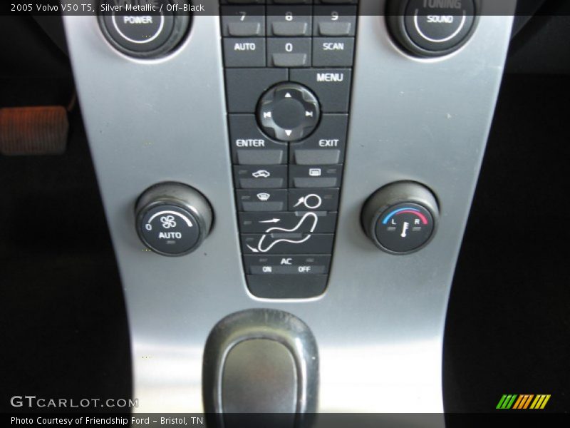 Controls of 2005 V50 T5