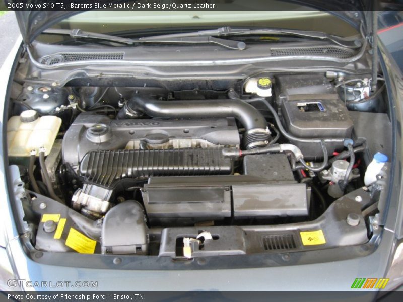  2005 S40 T5 Engine - 2.5 Liter Turbocharged DOHC 20 Valve Inline 5 Cylinder