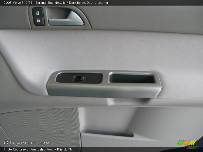 Barents Blue Metallic / Dark Beige/Quartz Leather 2005 Volvo S40 T5