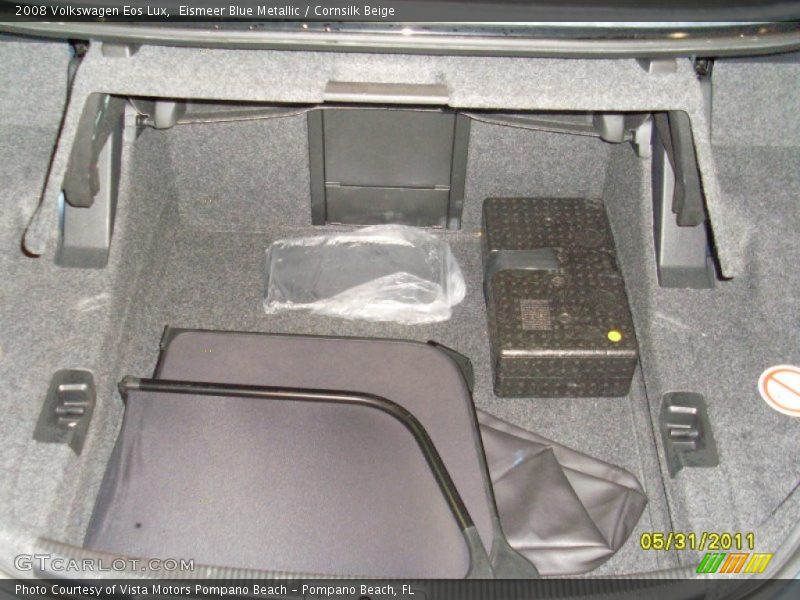 Eismeer Blue Metallic / Cornsilk Beige 2008 Volkswagen Eos Lux