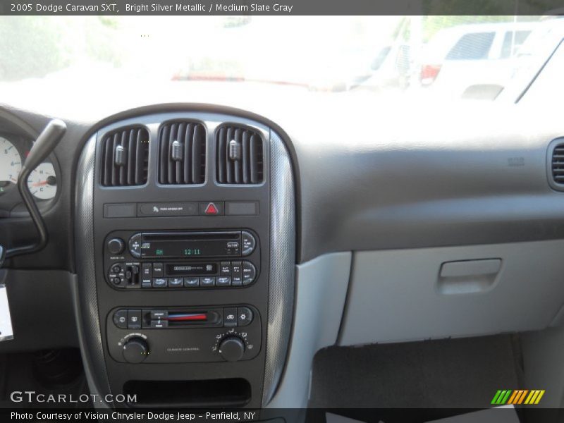 Bright Silver Metallic / Medium Slate Gray 2005 Dodge Caravan SXT