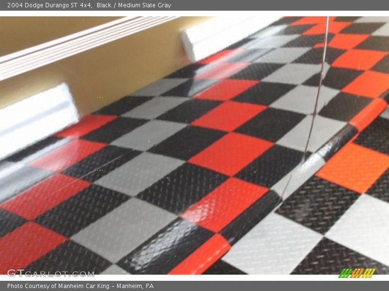 Black / Medium Slate Gray 2004 Dodge Durango ST 4x4