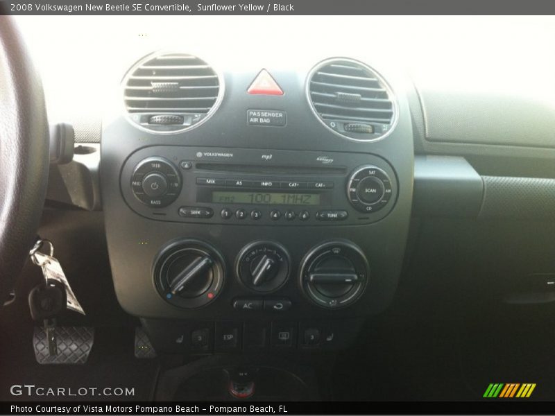 Sunflower Yellow / Black 2008 Volkswagen New Beetle SE Convertible