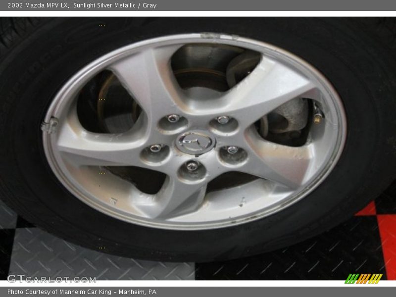 Sunlight Silver Metallic / Gray 2002 Mazda MPV LX