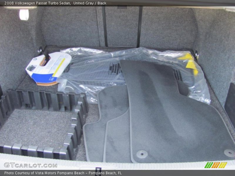 United Gray / Black 2008 Volkswagen Passat Turbo Sedan