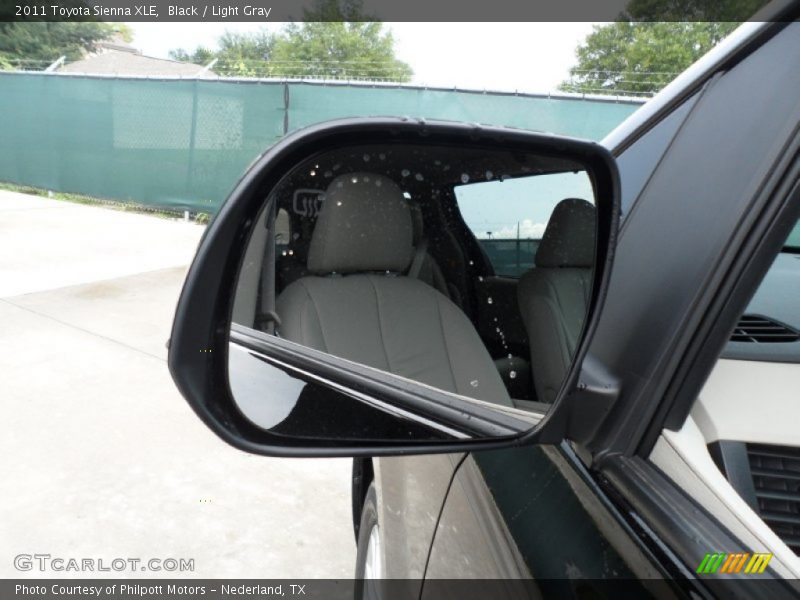 Black / Light Gray 2011 Toyota Sienna XLE