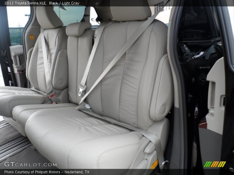Black / Light Gray 2011 Toyota Sienna XLE