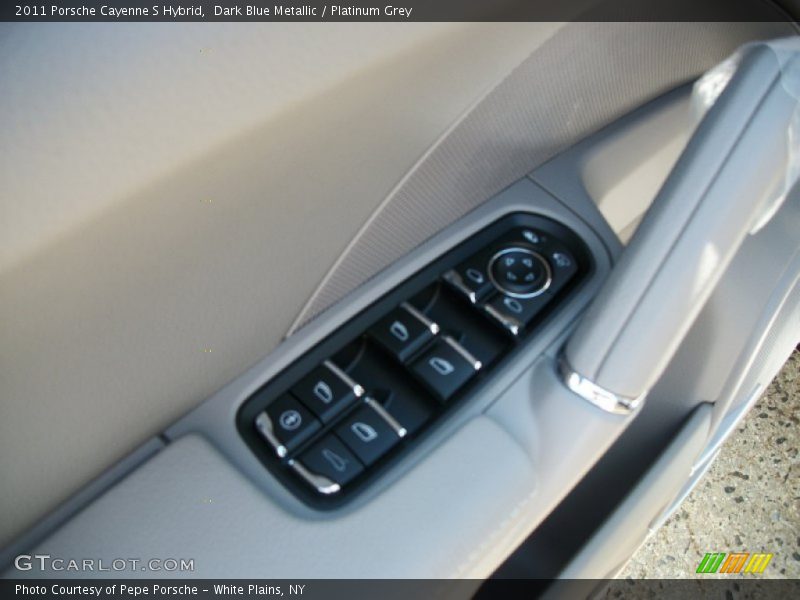 Dark Blue Metallic / Platinum Grey 2011 Porsche Cayenne S Hybrid