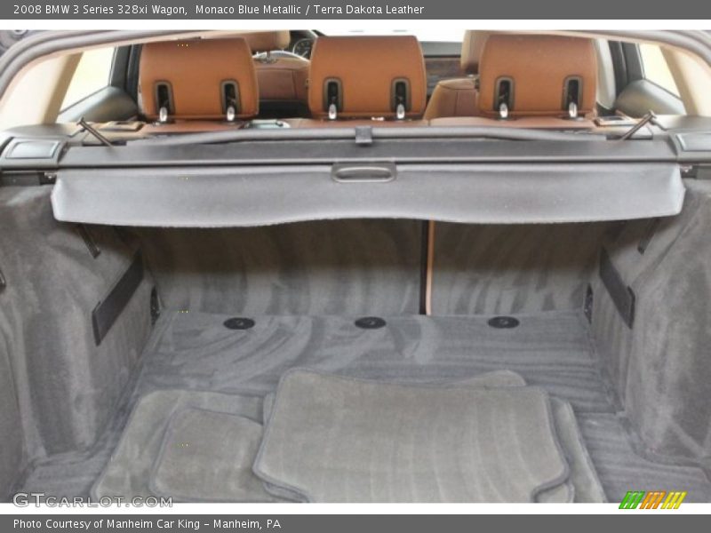  2008 3 Series 328xi Wagon Trunk