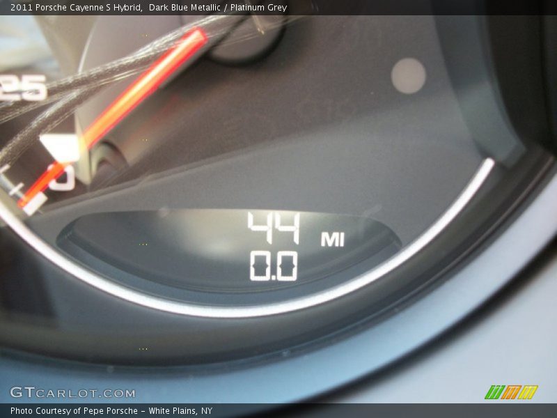 Dark Blue Metallic / Platinum Grey 2011 Porsche Cayenne S Hybrid