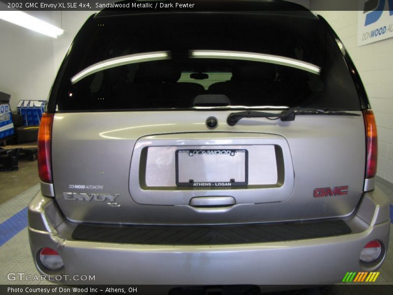 Sandalwood Metallic / Dark Pewter 2002 GMC Envoy XL SLE 4x4
