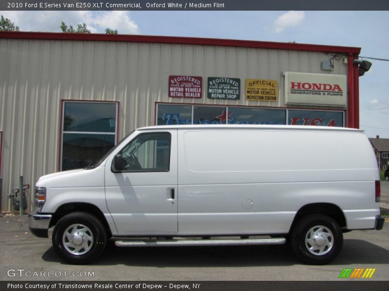 Oxford White / Medium Flint 2010 Ford E Series Van E250 XLT Commericial