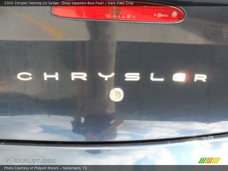  2003 Sebring LXi Sedan Logo