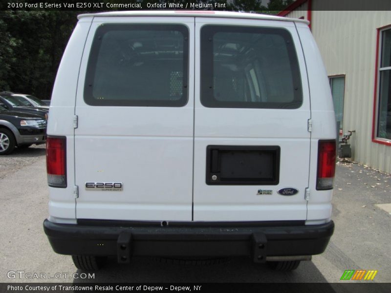Oxford White / Medium Flint 2010 Ford E Series Van E250 XLT Commericial