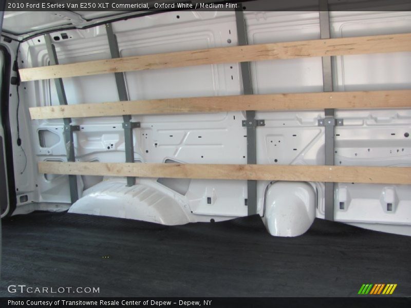 Oxford White / Medium Flint 2010 Ford E Series Van E250 XLT Commericial