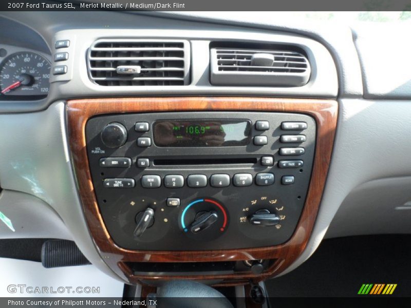 Merlot Metallic / Medium/Dark Flint 2007 Ford Taurus SEL