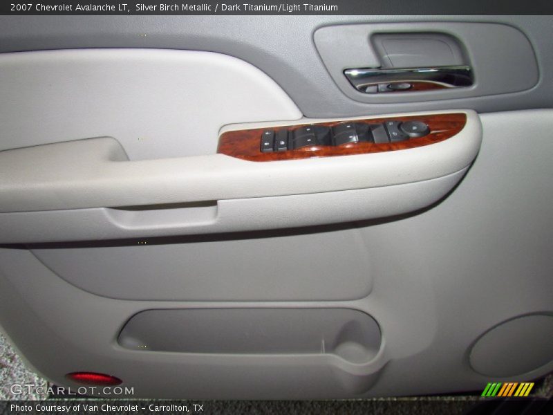Silver Birch Metallic / Dark Titanium/Light Titanium 2007 Chevrolet Avalanche LT
