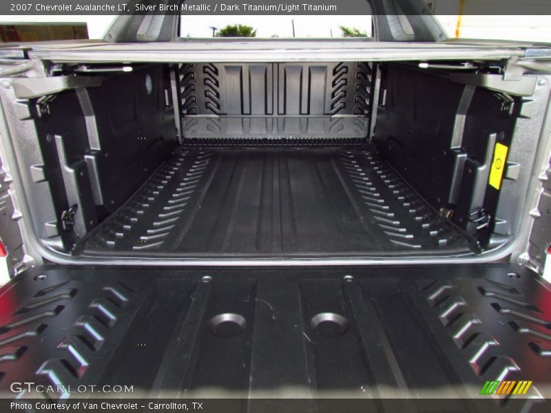 Silver Birch Metallic / Dark Titanium/Light Titanium 2007 Chevrolet Avalanche LT