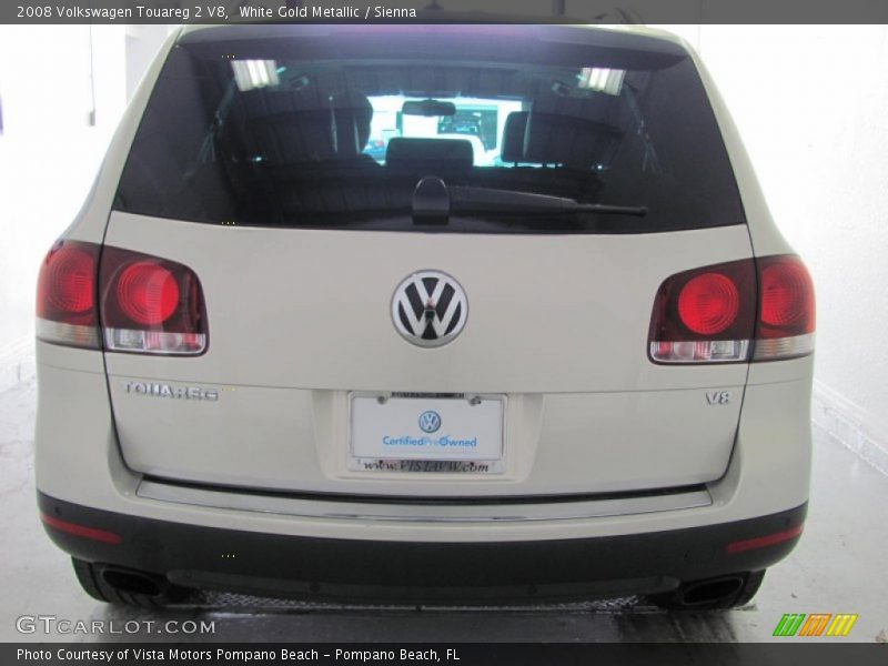 White Gold Metallic / Sienna 2008 Volkswagen Touareg 2 V8