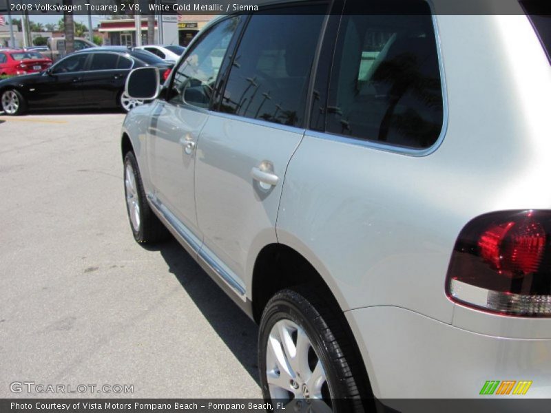 White Gold Metallic / Sienna 2008 Volkswagen Touareg 2 V8