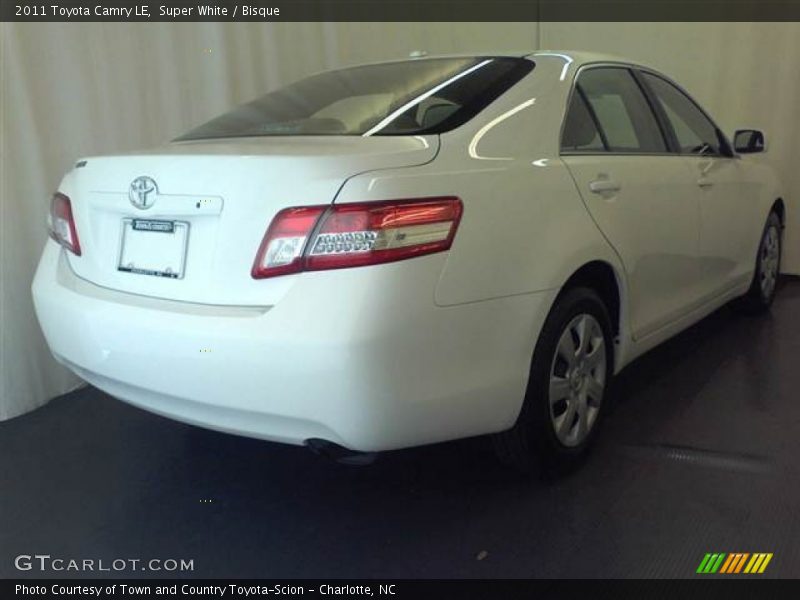 Super White / Bisque 2011 Toyota Camry LE