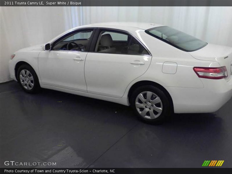 Super White / Bisque 2011 Toyota Camry LE